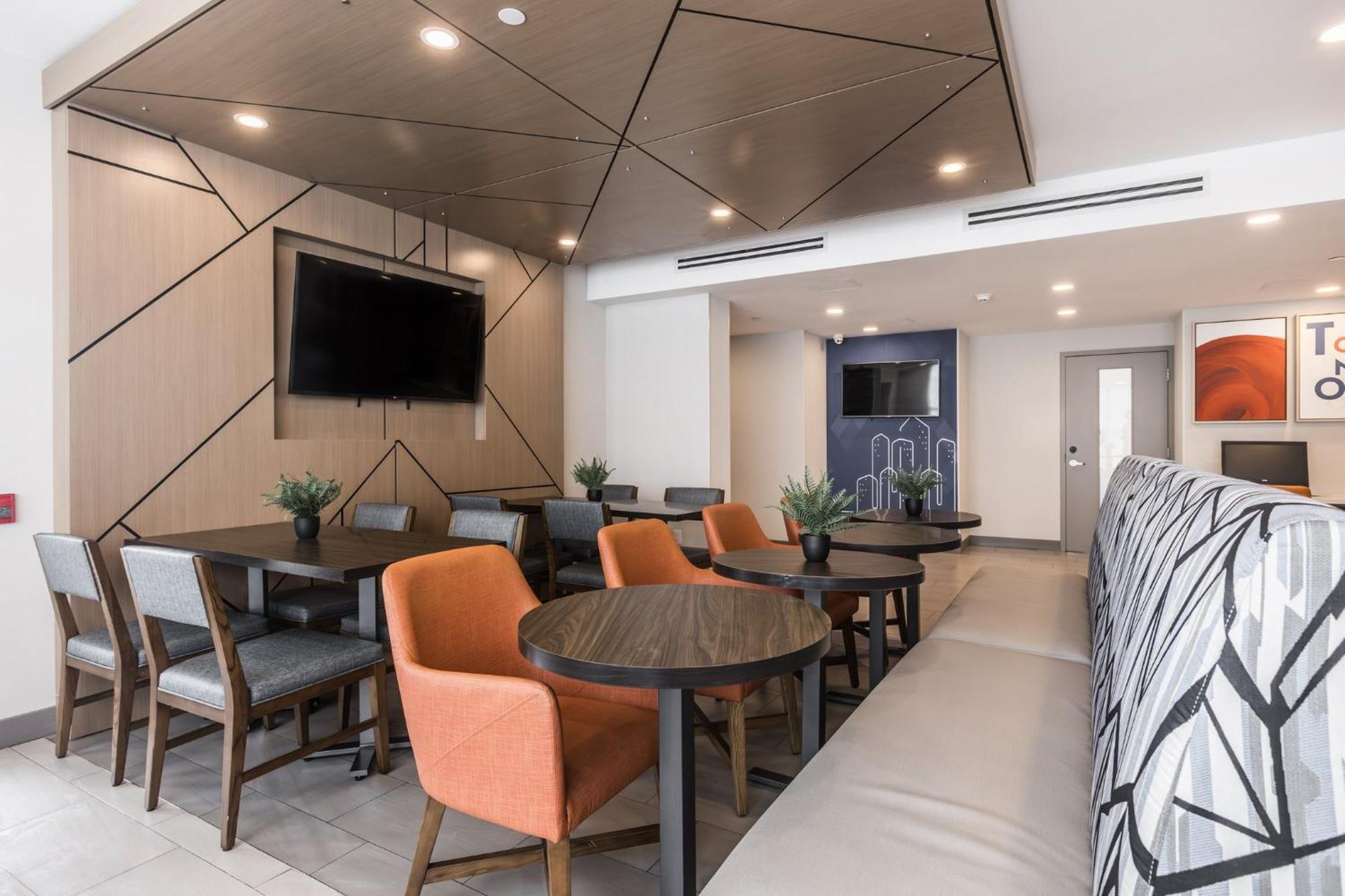 Holiday Inn Express Toronto-North York By Ihg Esterno foto