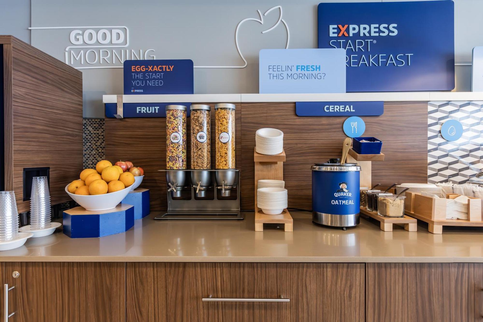 Holiday Inn Express Toronto-North York By Ihg Esterno foto